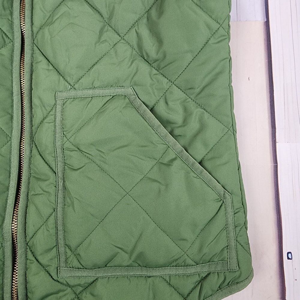 J Crew Size Small Factory Quilted Puffer Vest Green Full Zip G7520 Snap Pockets - Picture 5 of 9